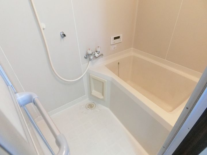 メゾンIIB Iの風呂