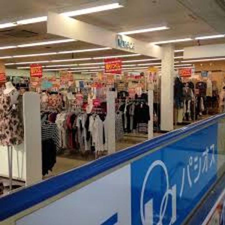 ゼルコバIIの周辺