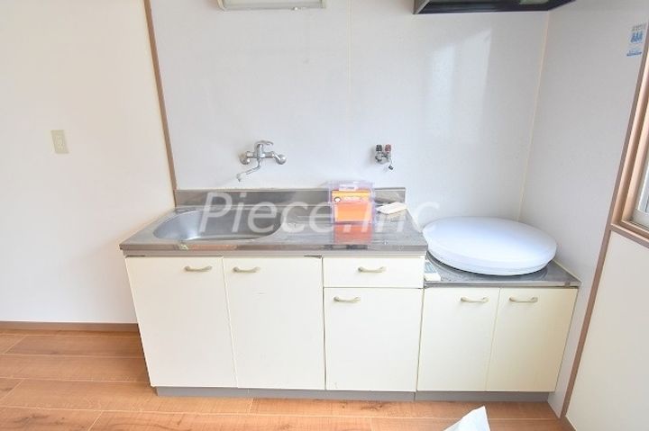 イーマハウスウメダのキッチン