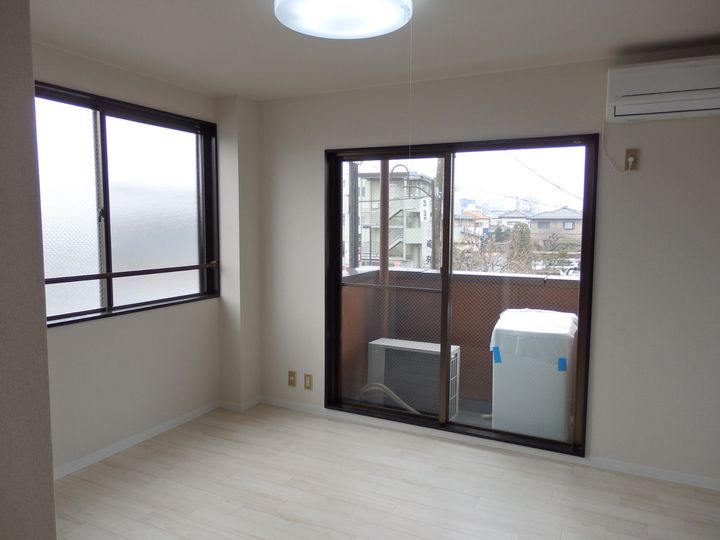 AMBITION城東IIの居間