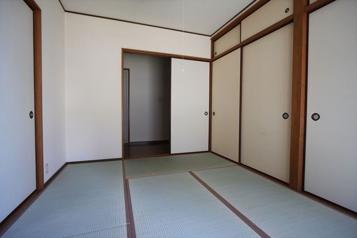 ハイツフローラの内装