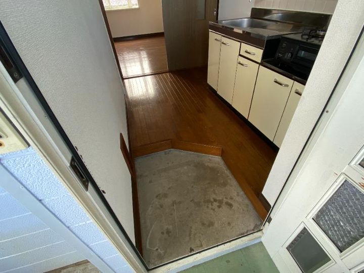 コーポベイサイドの玄関