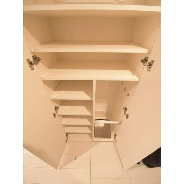 ラクレイス横濱関内の玄関