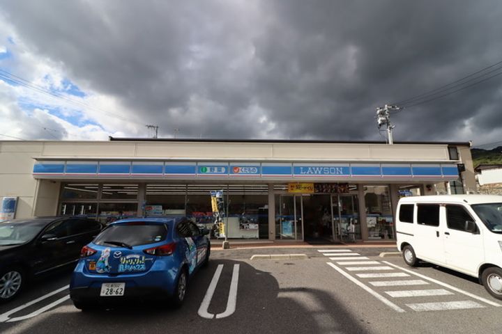 ヴィラージュ西本の周辺