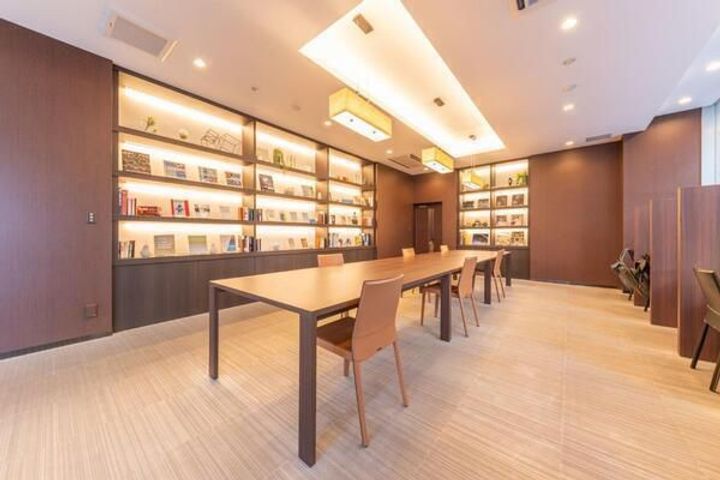 プライムパークス品川シーサイドザ・タワーの地図