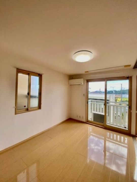 福島県いわき市泉もえぎ台1(アパート)の賃貸物件の居間