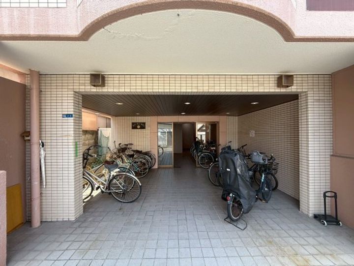 メゾンモンマタンの地図