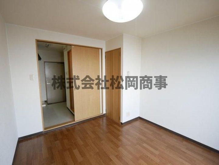 京都府京都市下京区西七条南西野町(マンション)の賃貸物件の居間