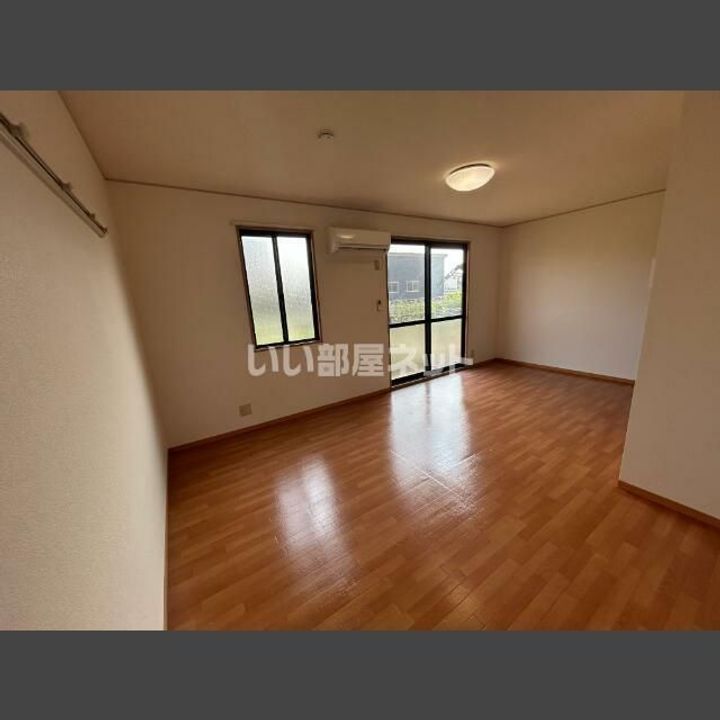 コーポ玉藻の居間