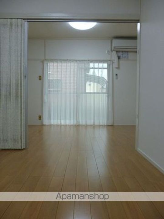 和歌山県和歌山市園部(アパート)の賃貸物件の居間