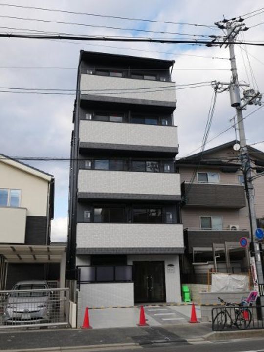 フラッティ葛野七条の外観