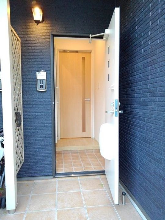 プラムパルデIIの玄関