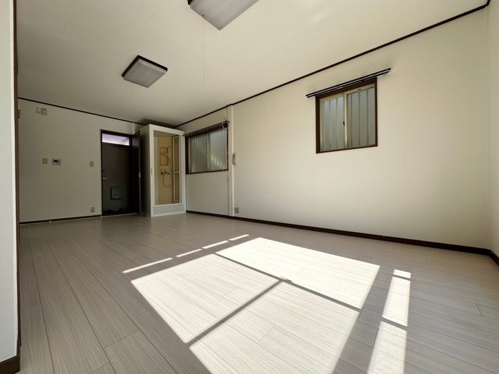 兵庫県神戸市東灘区本庄町1(アパート)の賃貸物件の居間
