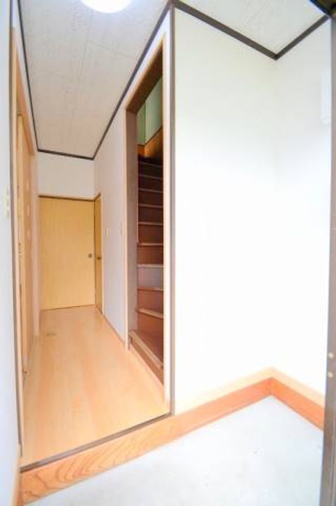 広島県広島市安芸区畑賀1(一戸建)の賃貸物件の玄関