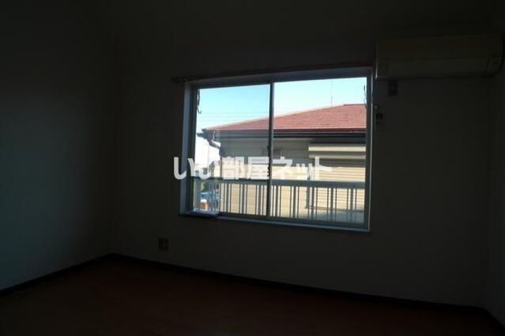 深谷壱番館の居間
