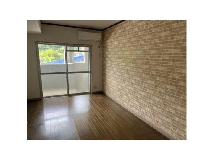 愛知県日進市三本木町一番割(マンション)の賃貸物件の居間