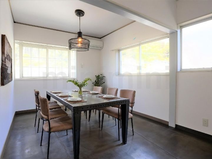 メゾンドファミールBの居間