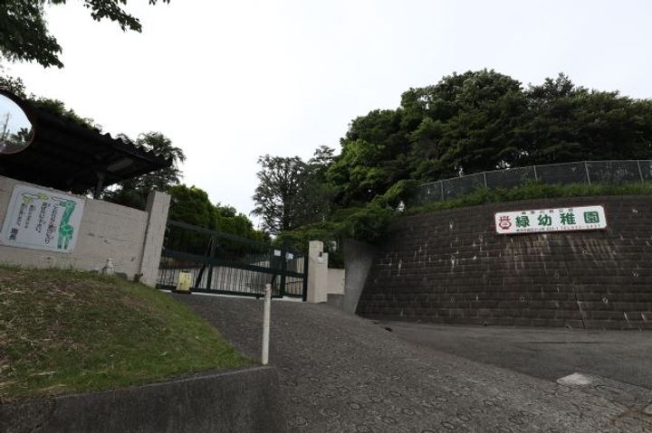 メゾンドファミールBの周辺