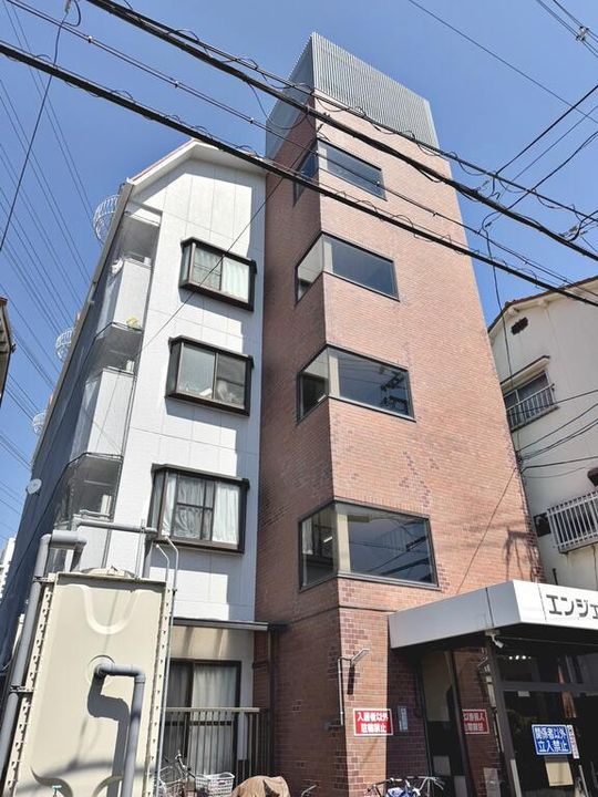 エンジェルシャトーIの外観