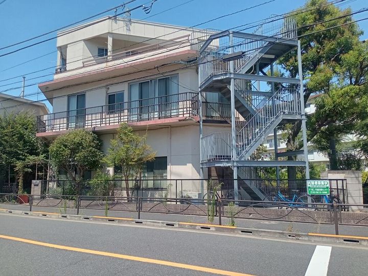 シェ・ブーロー吉美の外観