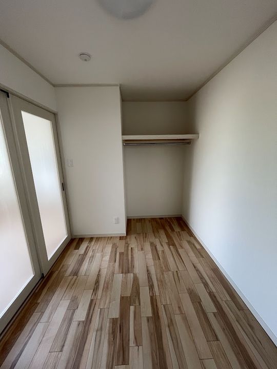 新潟県長岡市曲新町2(アパート)の賃貸物件の居間