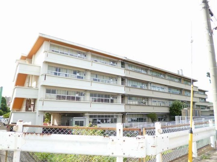 タブリスの周辺