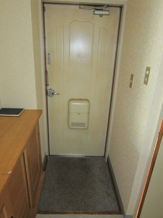 大阪府門真市大池町(アパート)の賃貸物件の玄関