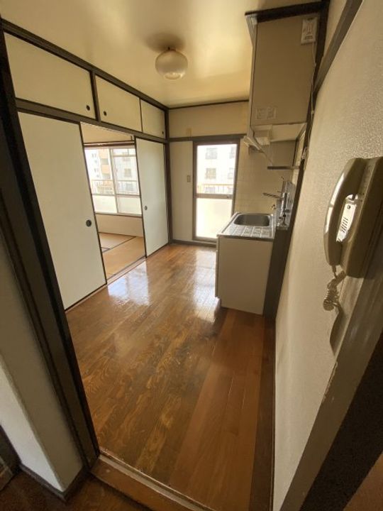 下川原団地6号棟の居間