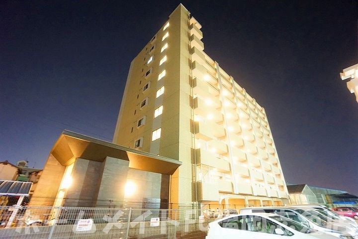 グランシャリオ空港東の外観