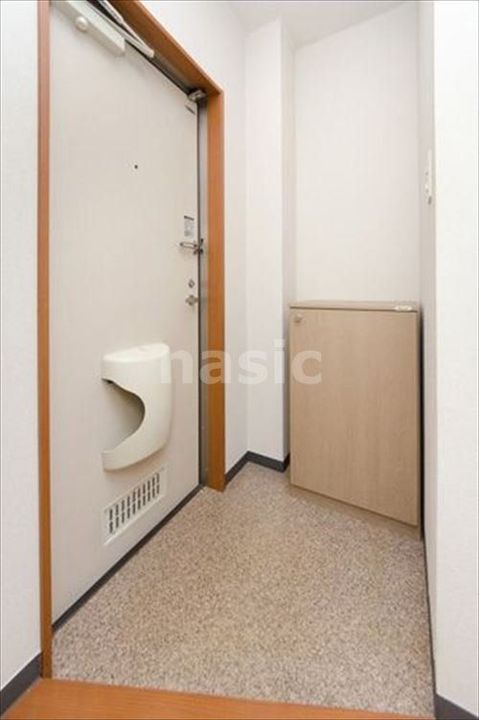 東京都調布市小島町3(マンション)の賃貸物件の玄関