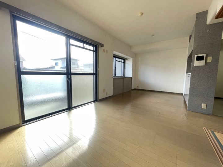 ロイヤルパレス長町南IIIの居間