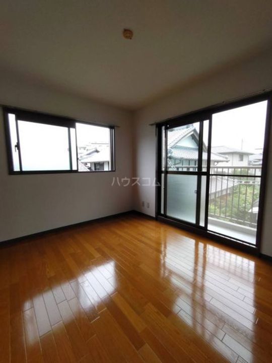 エクセリーヌ植田西の居間