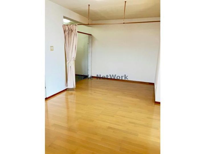 コーポ脇谷の居間