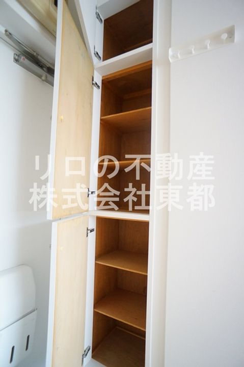 ヌイリューフの玄関