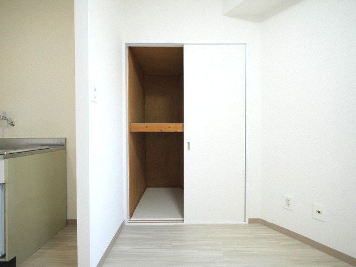 サンプラザ京橋の内装