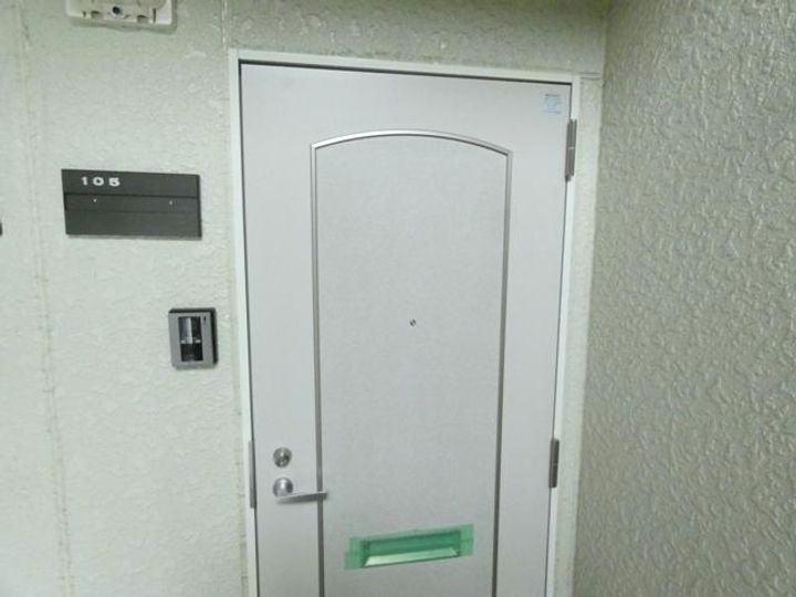 エスタミ菊地の玄関