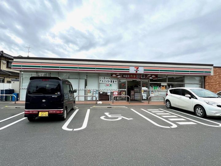 ウィスタリアの周辺