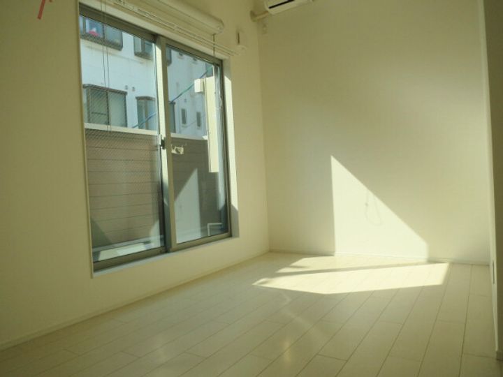 大阪府東大阪市俊徳町4(アパート)の賃貸物件の居間
