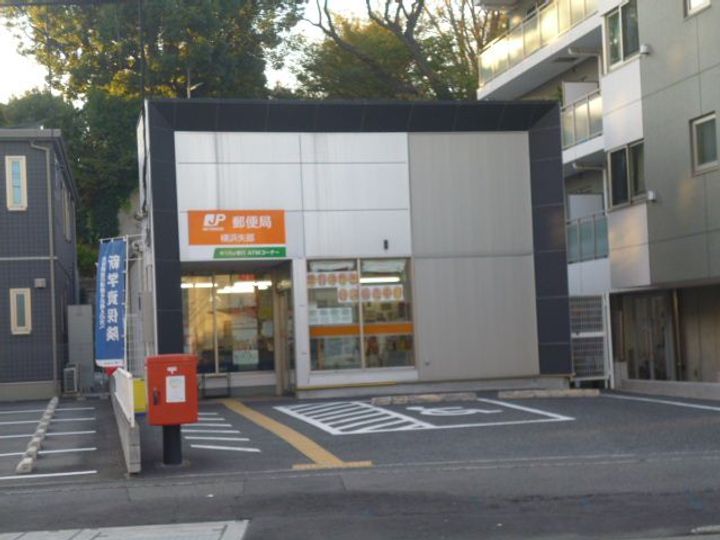 ヒルズ青山の周辺