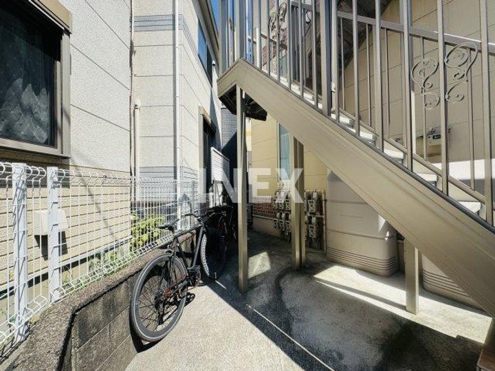 神奈川県横浜市金沢区西柴1(アパート)の賃貸物件の地図