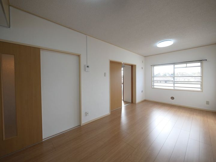 サンハイツ大みかの居間