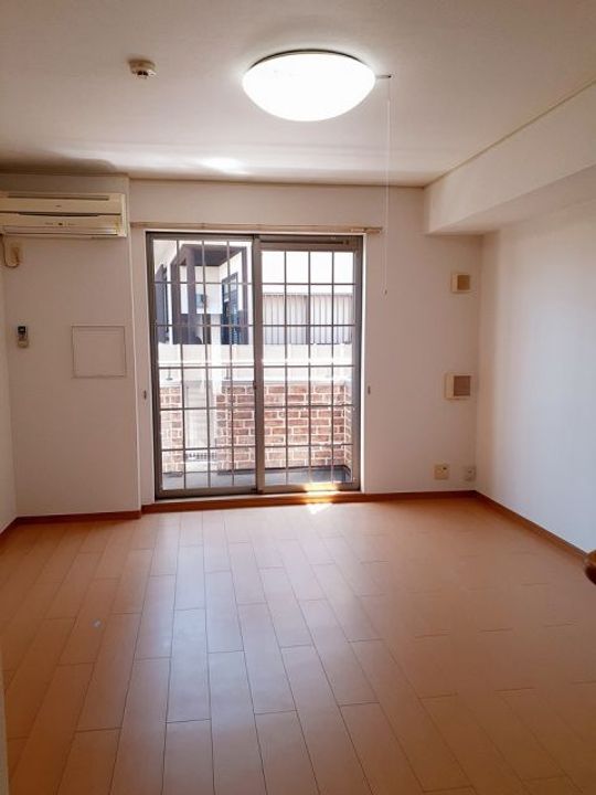 愛知県碧南市志貴町4(アパート)の賃貸物件の居間