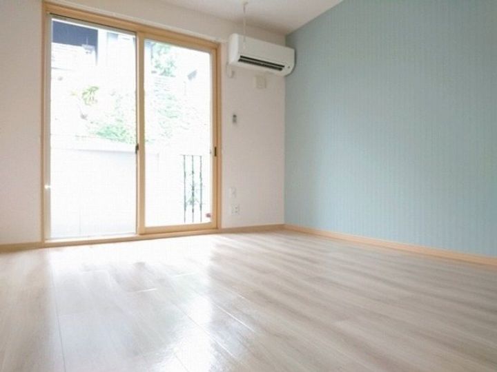 神奈川県横浜市中区本牧緑ケ丘(アパート)の賃貸物件の居間