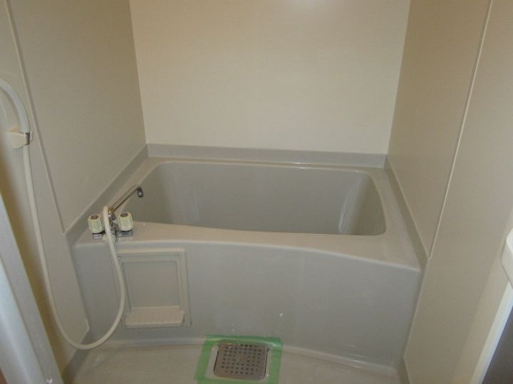 新潟県上越市中通町(アパート)の賃貸物件の風呂