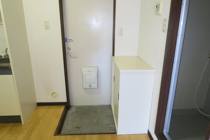 新潟県上越市中通町(アパート)の賃貸物件の玄関