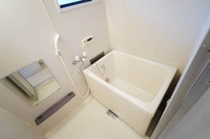 近江ロイヤルハイツ A202の風呂