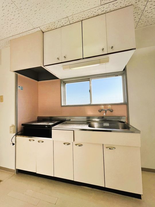 しおんビルのキッチン