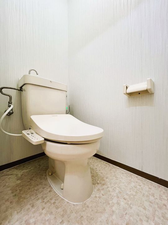 しおんビルの内装