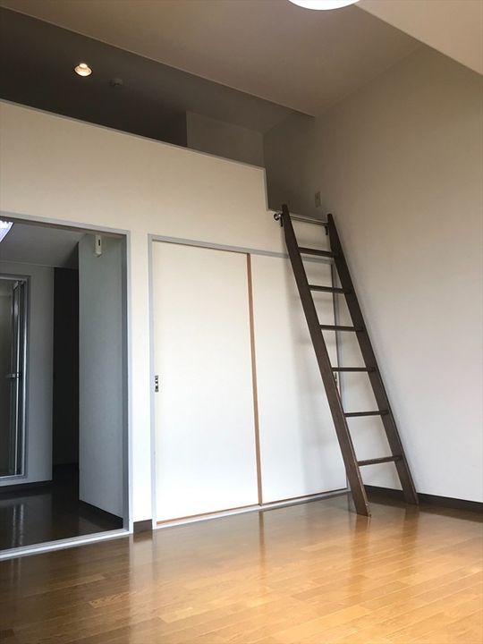 メゾンフォレー城東の居間