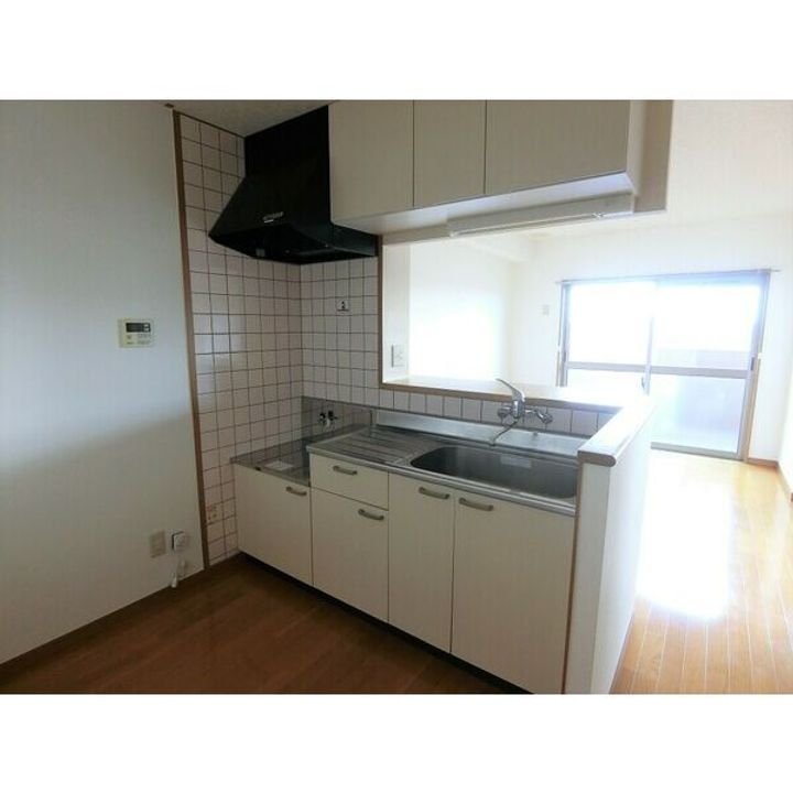 栃木県小山市城東5(マンション)の賃貸物件のキッチン